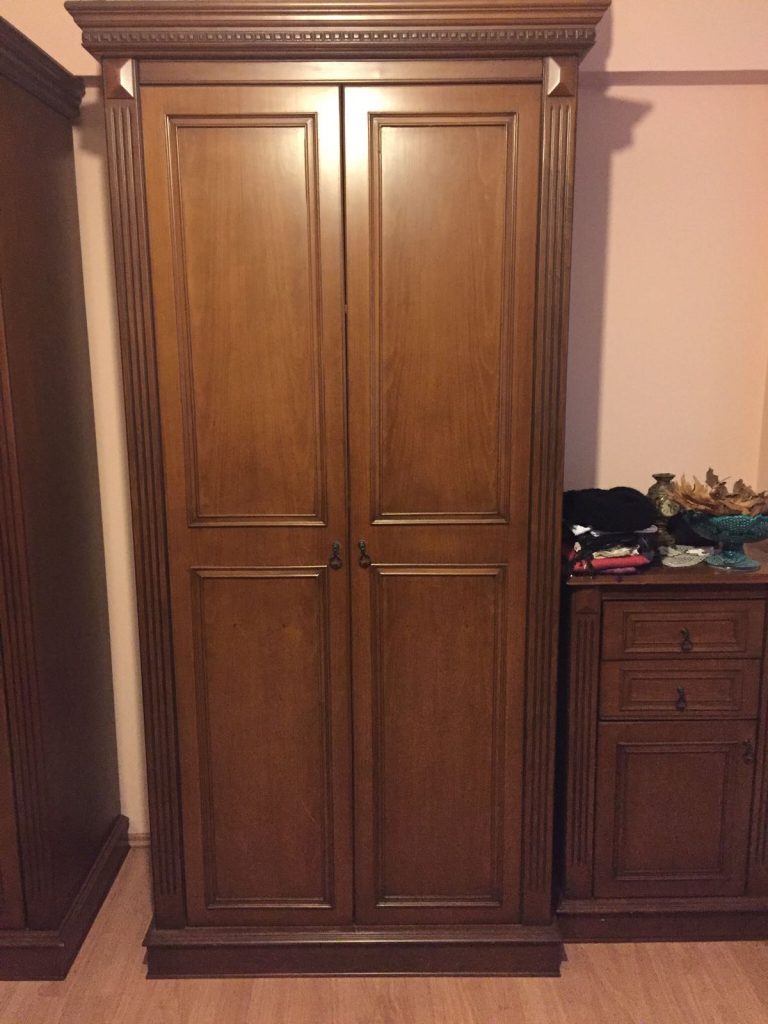 Ahşap İki Kapılı Gardırop