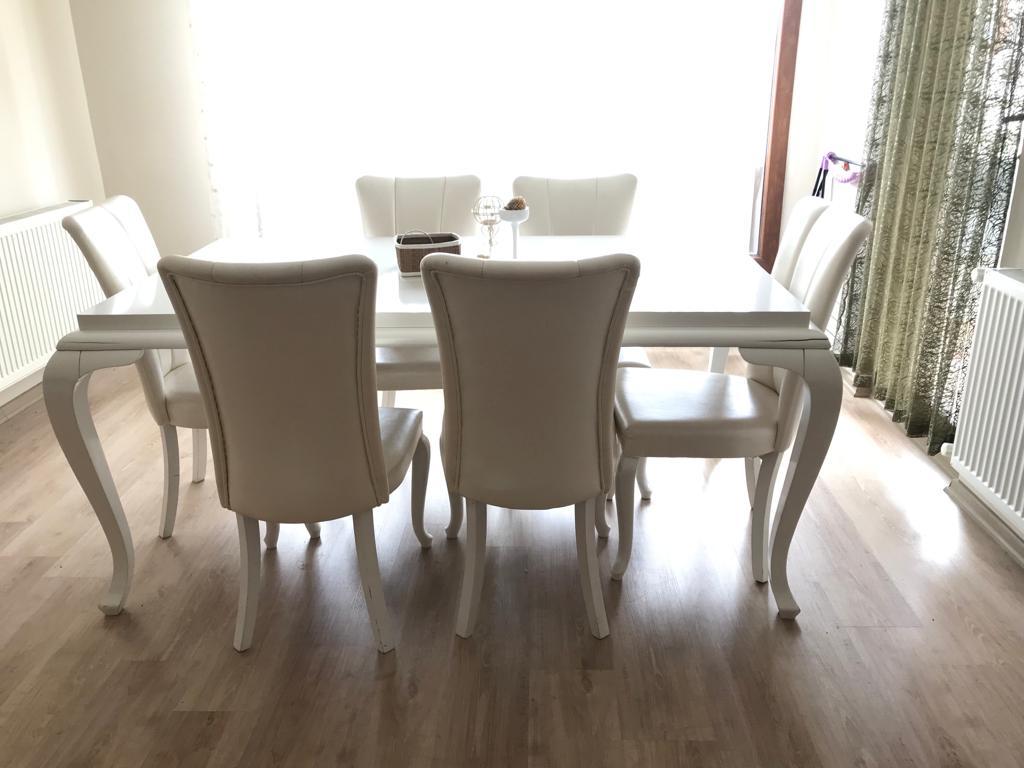 Sekiz Kişilik Salon Yemek Masası